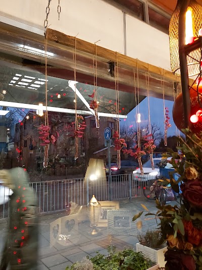 The Flower Shoppe