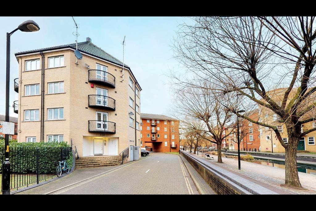 aberdale court, London, SE16 6XG