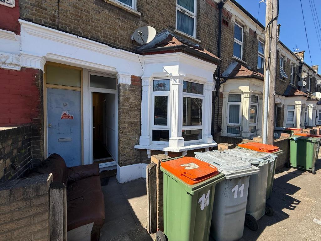 Fernhill Street, London, E16 2HZ