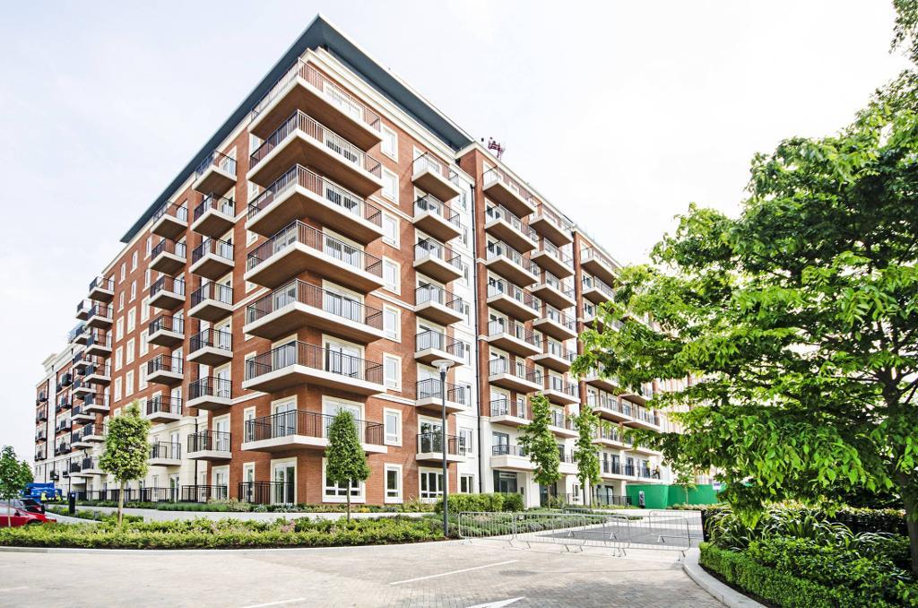 10 Beaufort Square, London, NW9 5SQ